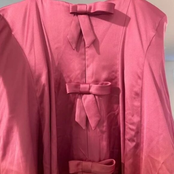 Mac Duggel Pink Strapless Satin Ballgown With Bow Details Size 0 (XS) NWOT - Picture 5 of 7